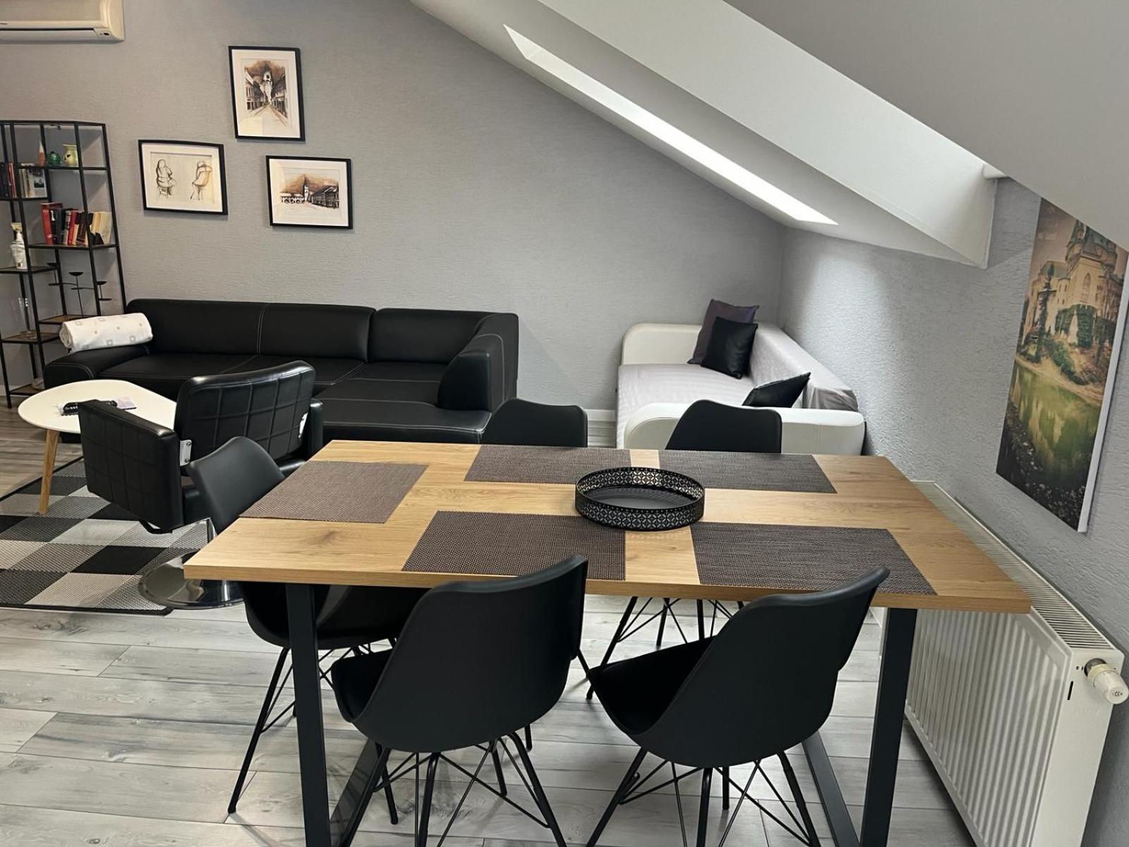 Apartments Renesance ボイニツェ エクステリア 写真